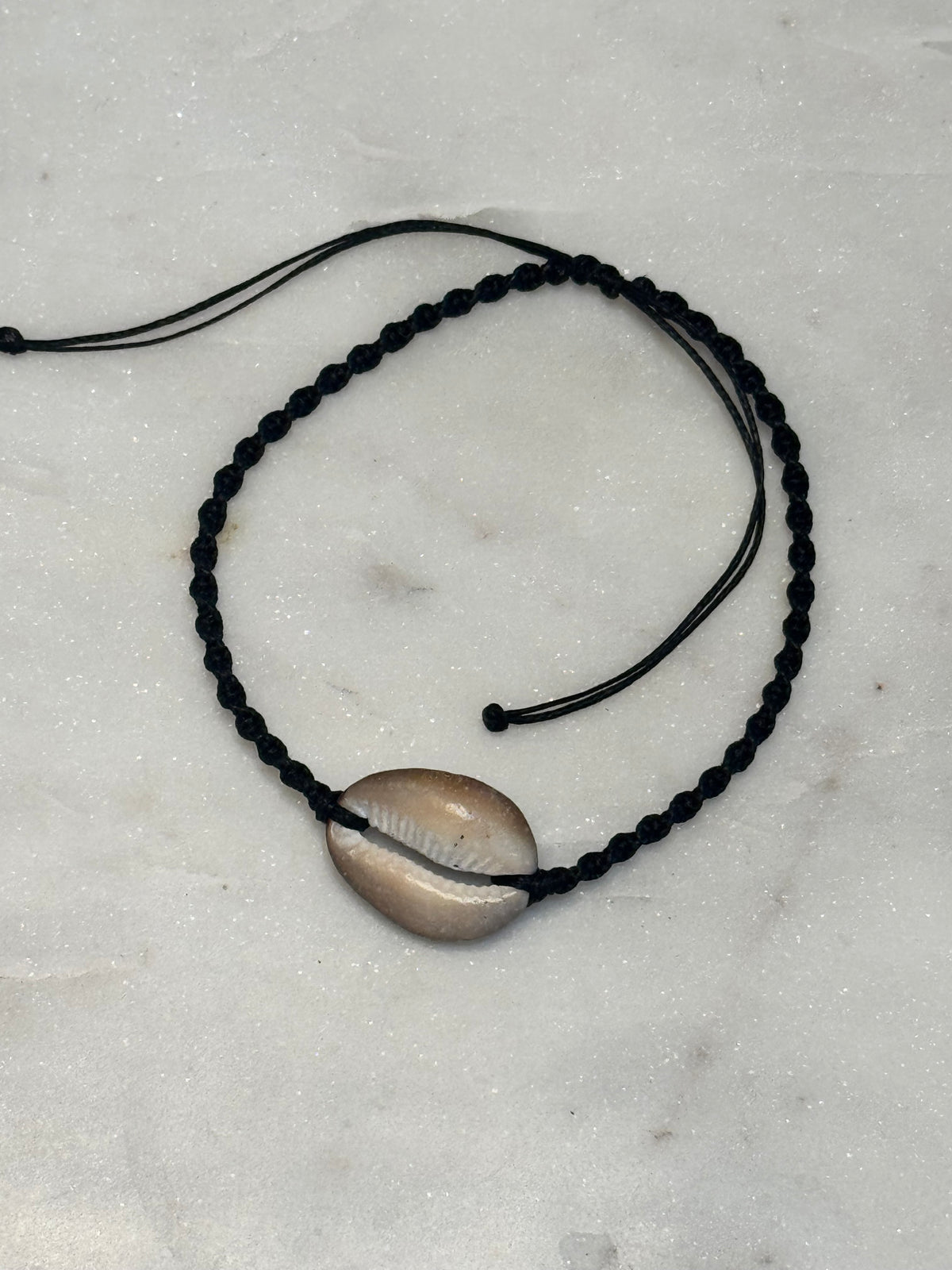 Handmade Macramé Seashell Anklet — Waterproof & Adjustable Beach Jewelry