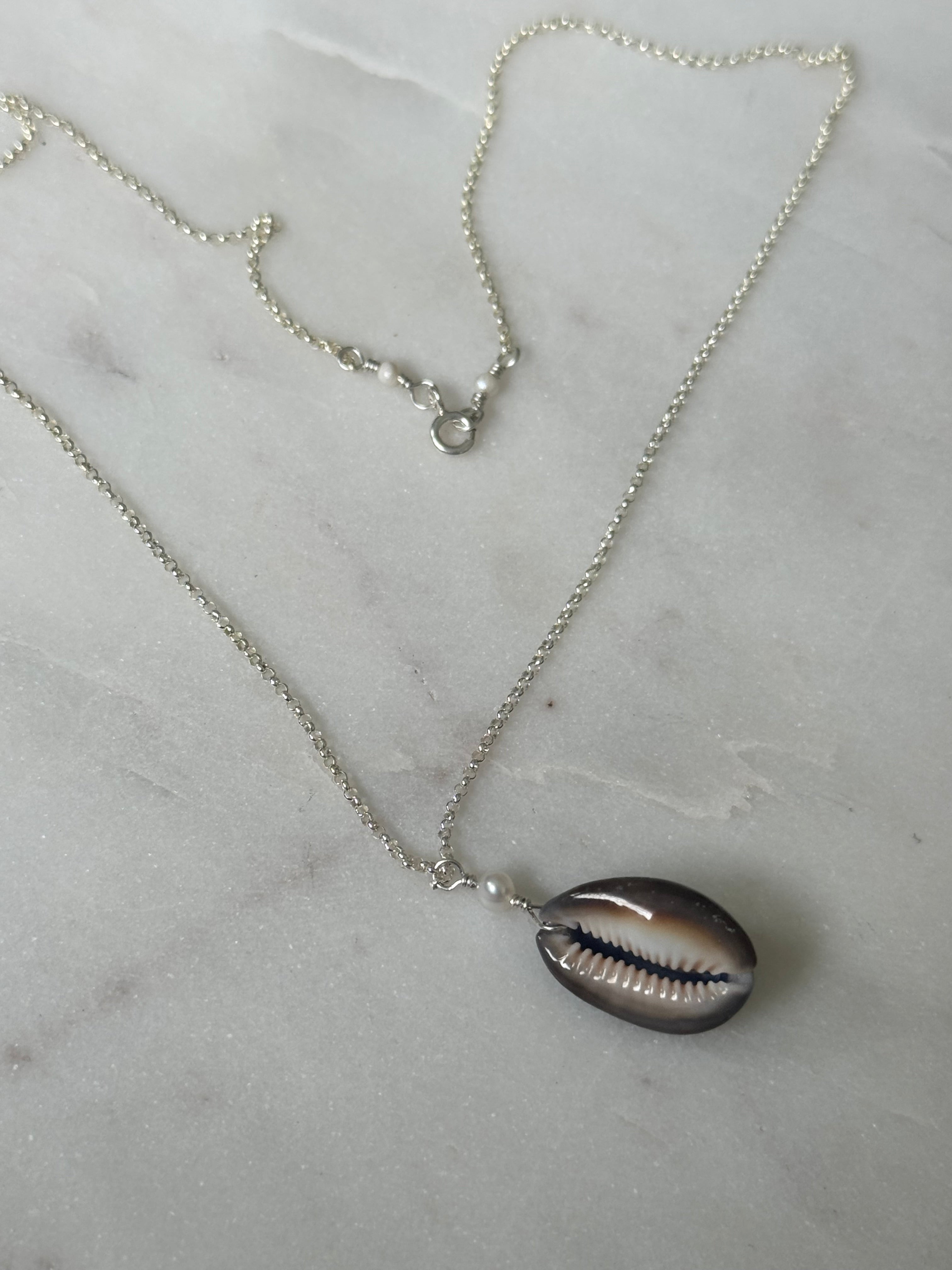 Hawaiian Snake’s Head Cowrie Necklace in Sterling Silver