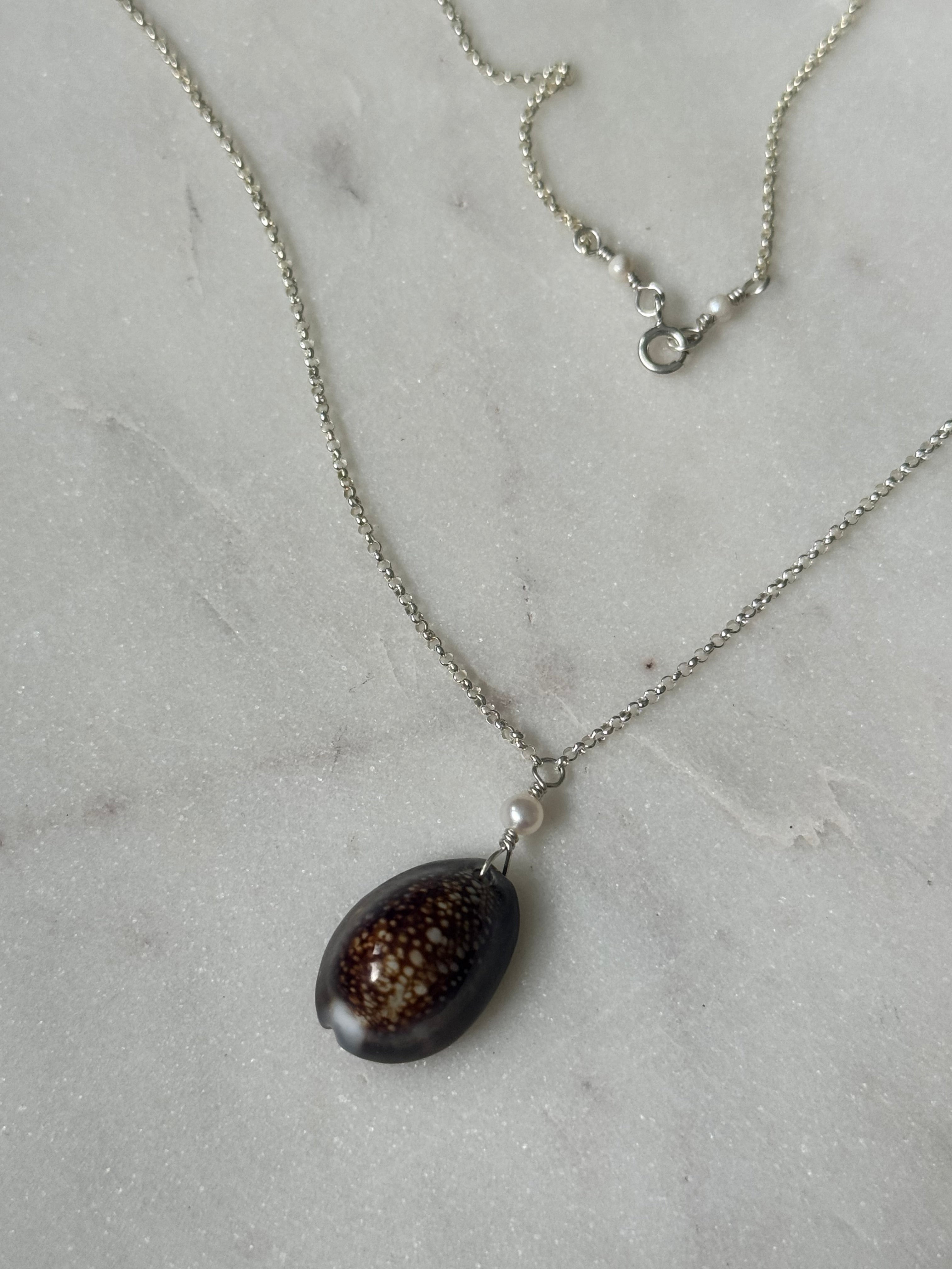 Hawaiian Snake’s Head Cowrie Necklace in Sterling Silver