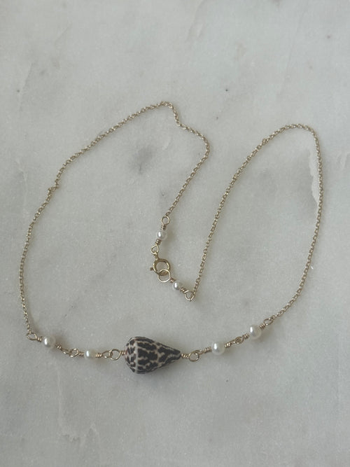 14K GF Hawaiian Cone Shell Choker with freshwater Pearls