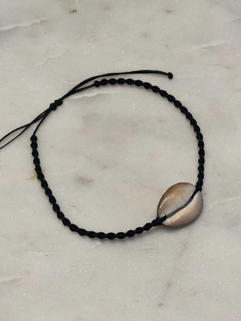 Handmade Macramé Seashell Anklet — Waterproof & Adjustable Beach Jewelry