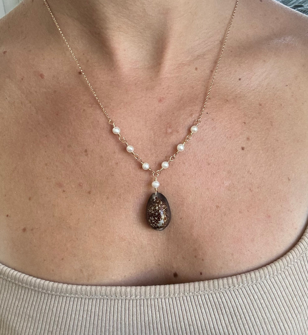 Beautiful 14K GF Hawaiian Snake’s Head Cowrie Shell Necklace with genuine freshwater Pearls - Beach Jewelry