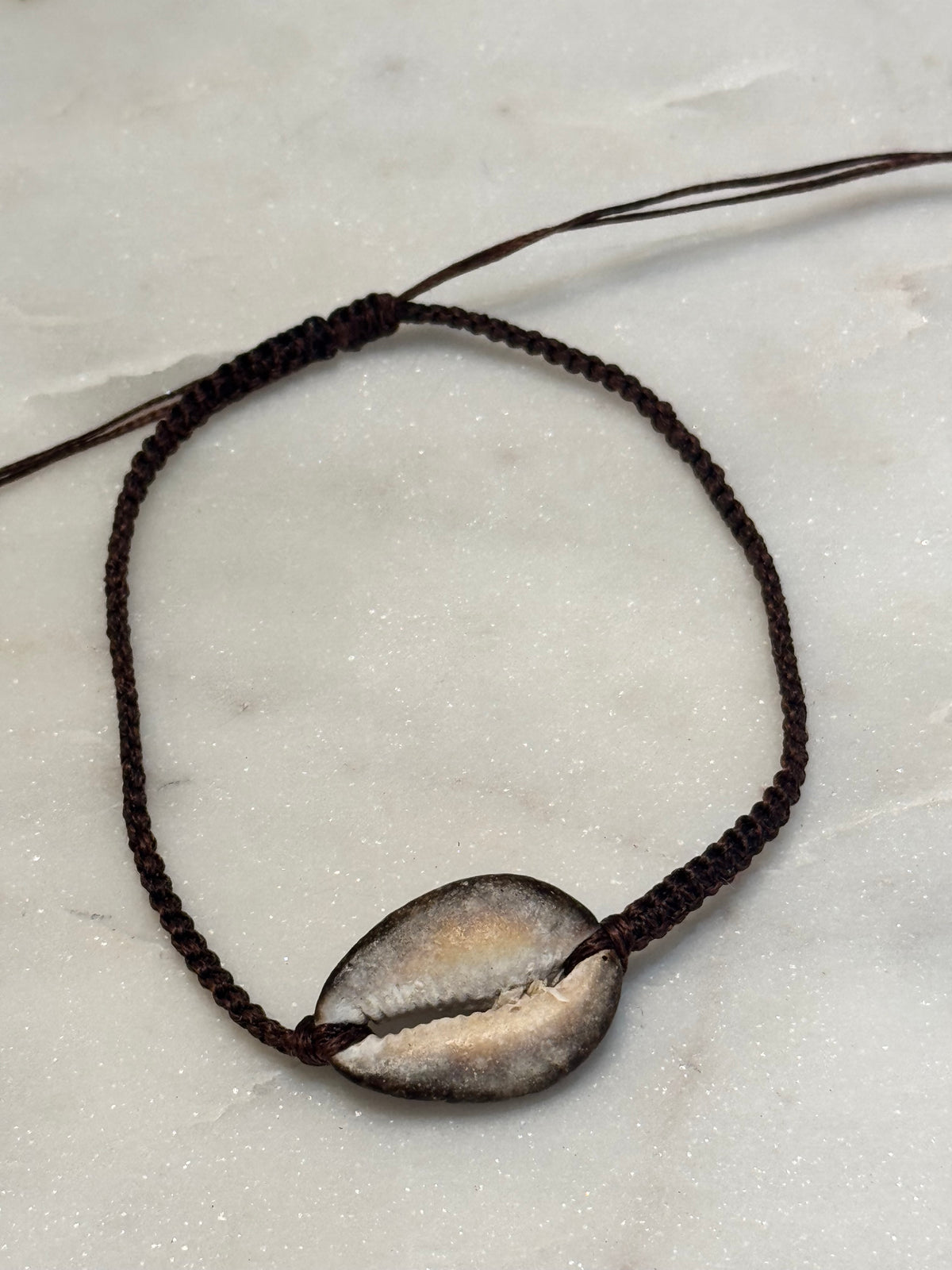 Handmade Macramé Seashell Anklet — Waterproof & Adjustable Beach Jewelry