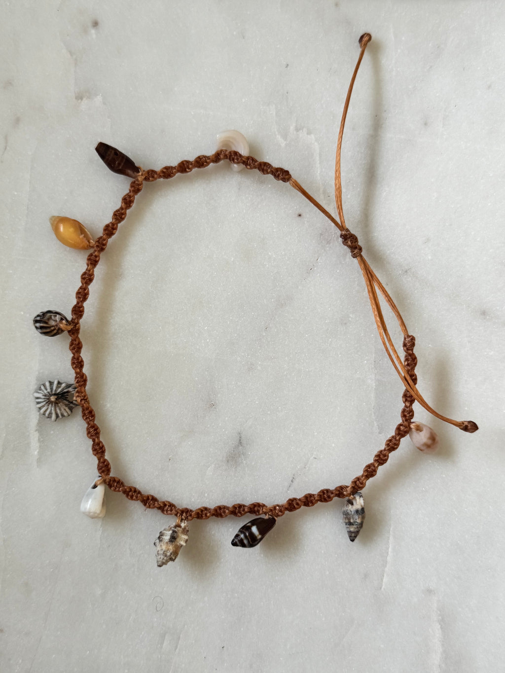 Macrame Shell Charm Anklet - adjustable and waterproof - Beach Jewelry