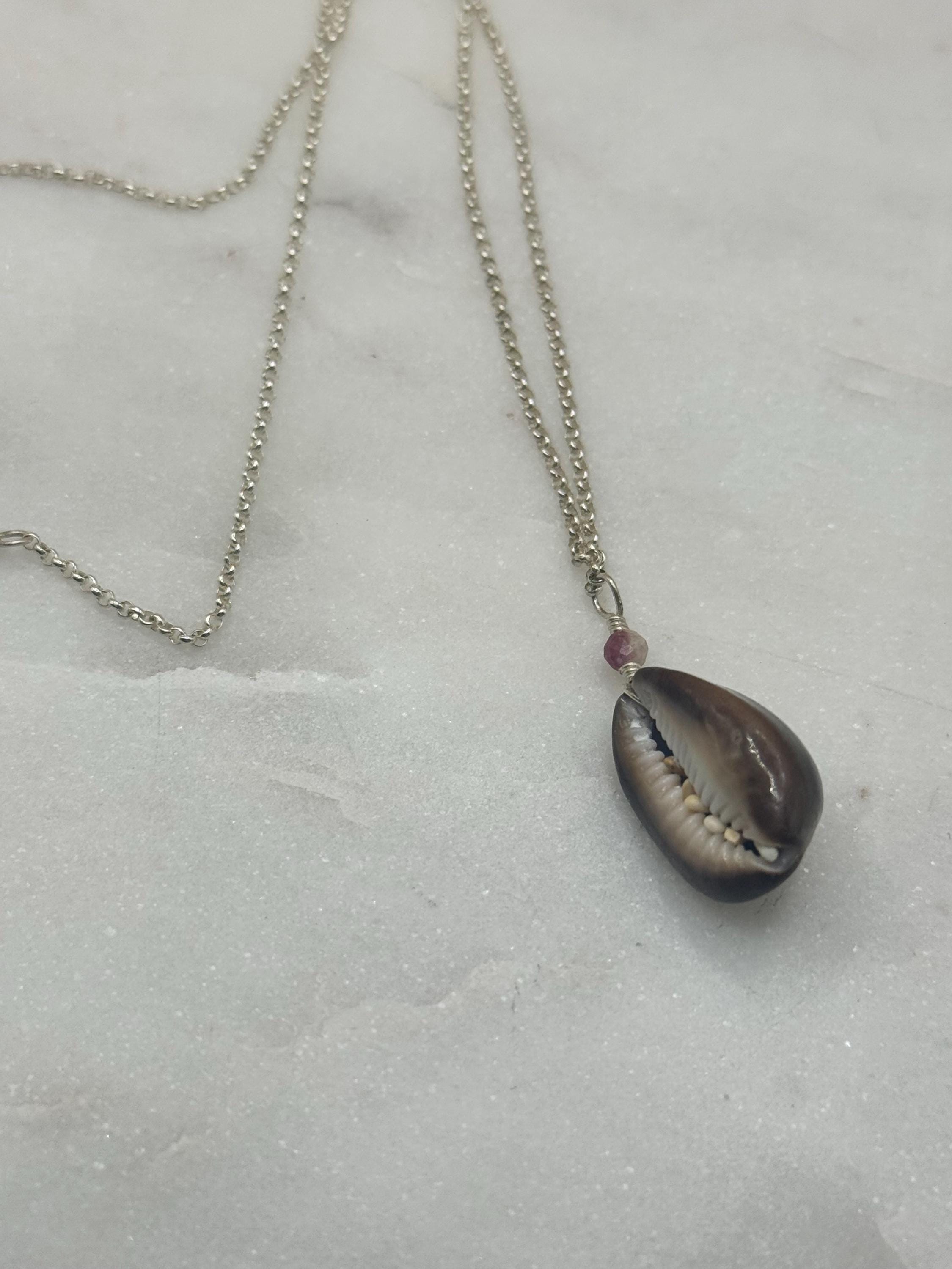 Hawaiian Snake’s Head Cowrie Necklace in Sterling Silver