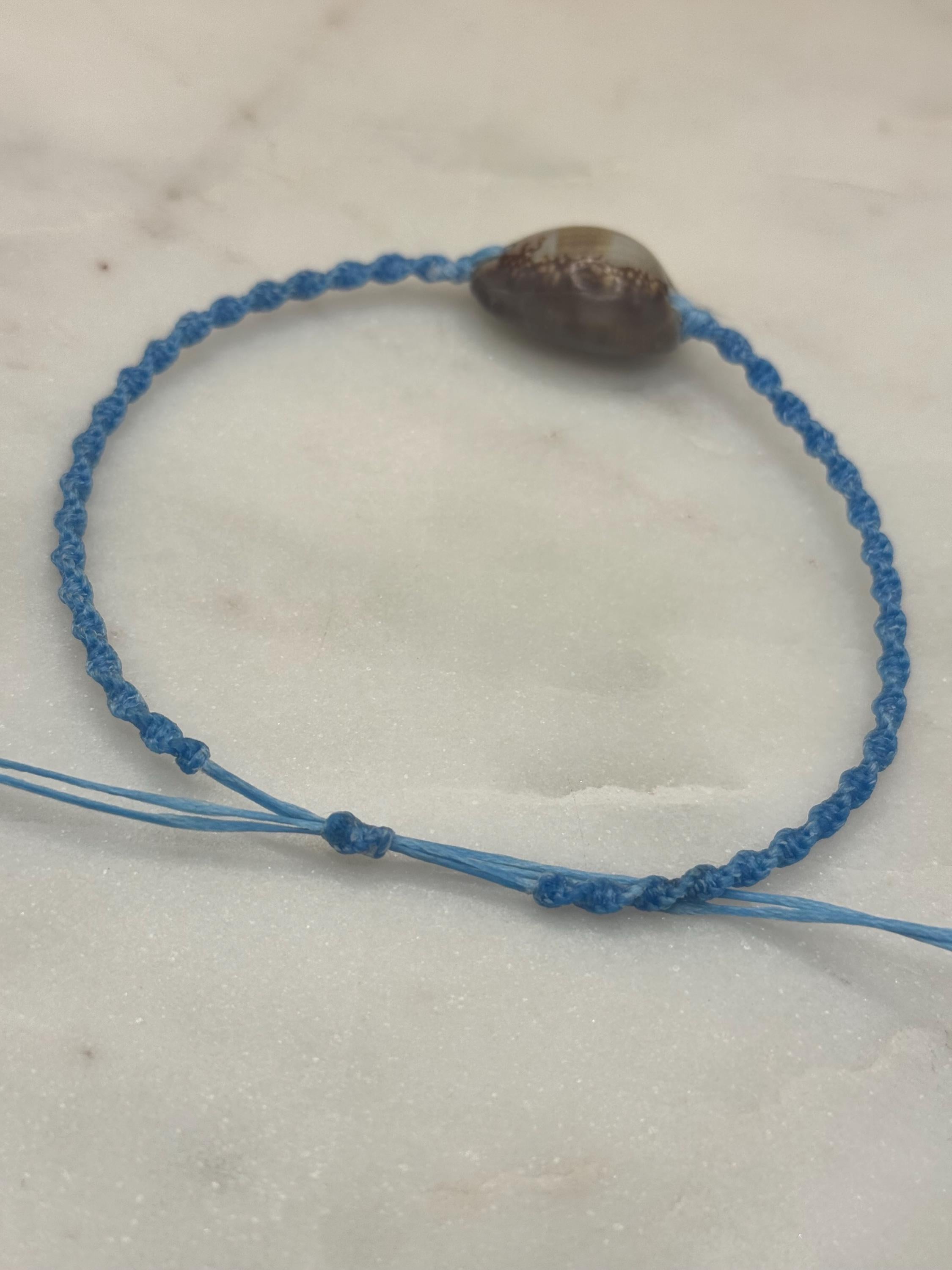 Handmade Macramé Seashell Anklet — Waterproof & Adjustable Beach Jewelry